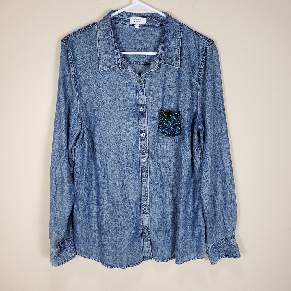 Crown & Ivy Beaded Pocket Chambray Button Up Womens L